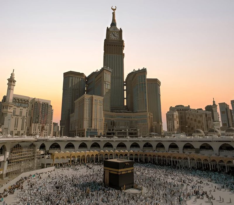 skyline-mecca-saudi-arabiaapril2018-royal-clock